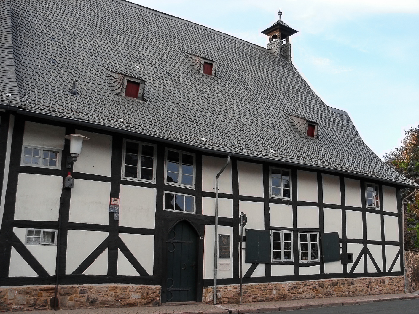 20061010 162825 St. Annenhaus   das älteste vollständig erhaltene Fachwerkhaus in Goslar und besteht seit 1488